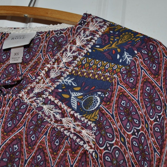 New KNOX ROSE Embroidered Border Peasant Top [D4] - Picture 5 of 8